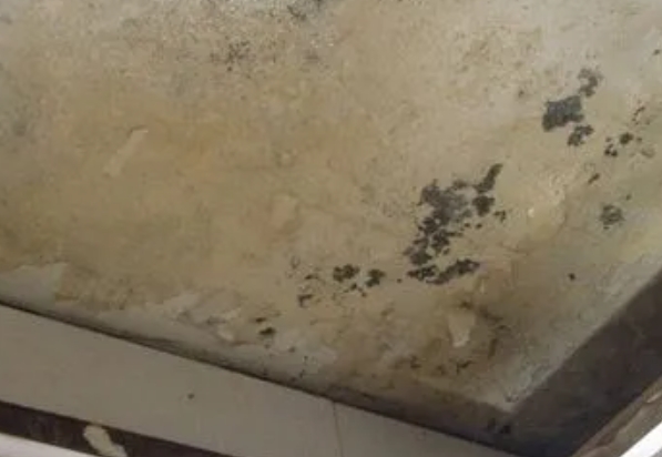 中卫阳台漏水维修公司分享下中卫卫生间渗水维修需要注意哪些问题。